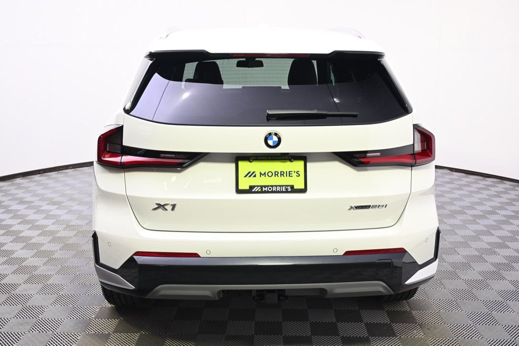 Used 2024 BMW X1 xDrive28i w/ Convenience Package AWD/4WD image 5