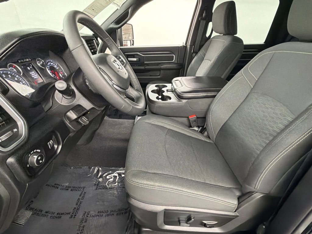 Used 2025 RAM 2500 Big Horn AWD/4WD image 22