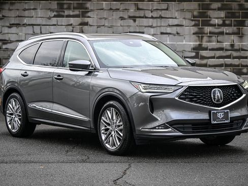 Used 2023 Acura MDX SH-AWD w/ Advance Package image 2