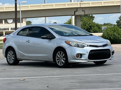 Used 2014 Kia Forte Koup EX FWD image 4