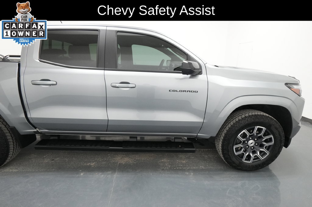 Used 2025 Chevrolet Colorado Z71 w/ Technology Package AWD/4WD image 10