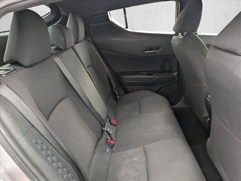 Used 2018 Toyota C-HR XLE image 19
