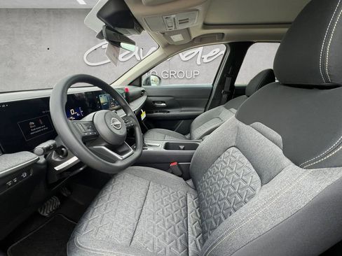 New 2026 Nissan Kicks SV FWD image 19