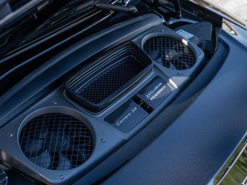 Used 2016 Porsche 911 Carrera S image 15