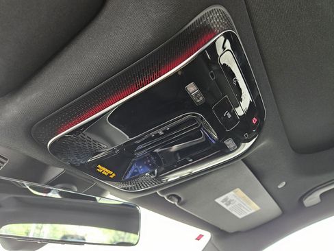 Used 2025 Mercedes-Benz C 300 Sedan image 34