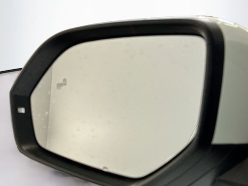 Used 2022 Volkswagen Atlas Cross Sport SE image 16