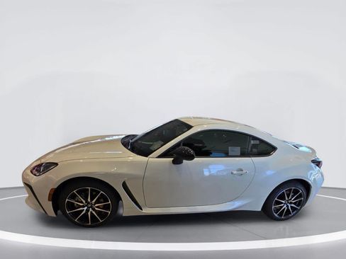 New 2026 Toyota GR86 w/ ALL Weather Mat Package (TMS) RWD image 3