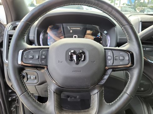 Used 2025 RAM 2500 Limited AWD/4WD image 21