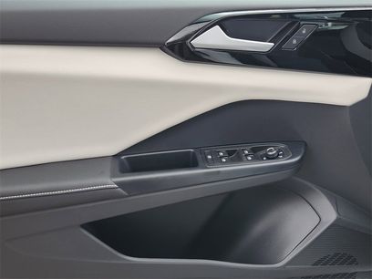 New 2025 Volkswagen Taos S