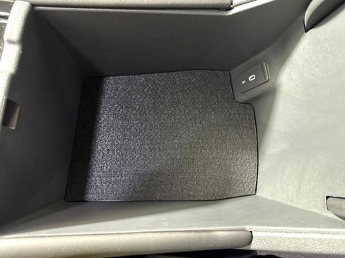 New 2026 Volkswagen Atlas SE image 24