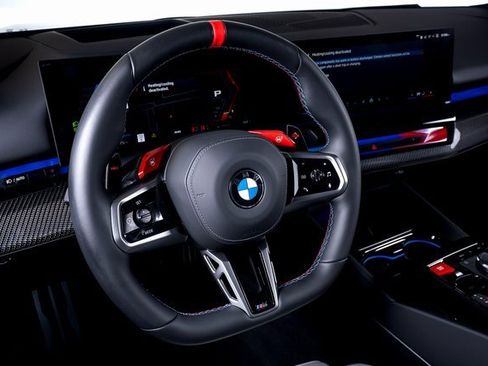 Used 2025 BMW M5 w/ Carbon Package image 35