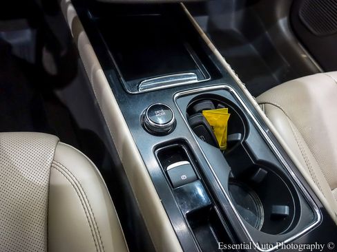 Used 2021 Lincoln Corsair AWD w/ Equipment Group 101A image 25