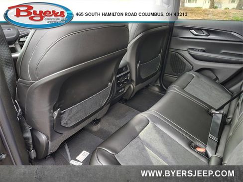 New 2025 Jeep Grand Cherokee Altitude image 31