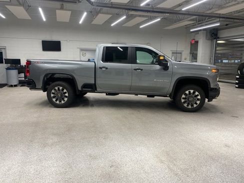 New 2026 Chevrolet Silverado 2500 Custom image 4