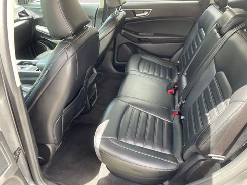 Used 2024 Ford Edge SEL AWD/4WD image 13