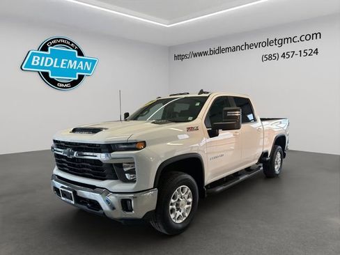 Used 2024 Chevrolet Silverado 2500 LT image 30