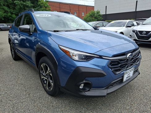 Used 2024 Subaru Crosstrek 2.0i Premium AWD/4WD image 3