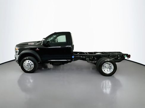 New 2026 RAM 5500 Tradesman w/ Chrome Appearance Group AWD/4WD image 4
