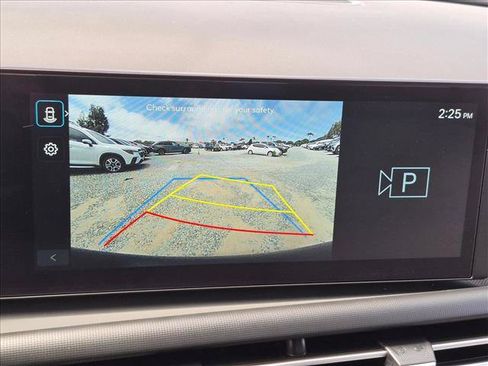 Certified 2025 Hyundai Santa Cruz SEL FWD image 15
