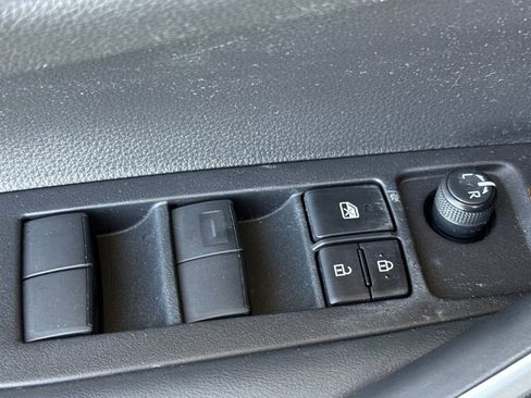 Certified 2025 Toyota Corolla SE image 14