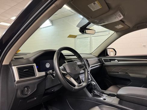 Used 2023 Volkswagen Atlas SE FWD image 14