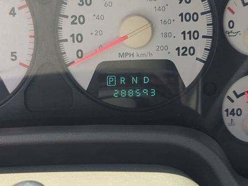 Used 2007 Dodge Ram 2500 Truck Laramie w/ Protection Group AWD/4WD image 7