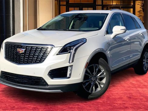 Certified 2023 Cadillac XT5 Premium Luxury w/ Technology Package image 1