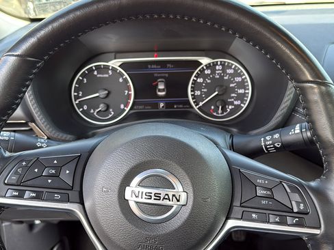 Certified 2022 Nissan Sentra SV w/ All-Weather Package image 9