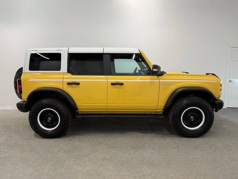 Used 2023 Ford Bronco Heritage Edition image 3