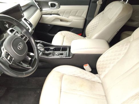 Used 2021 Kia Sorento SX image 17