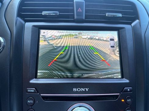 Used 2019 Ford Fusion Titanium FWD image 16