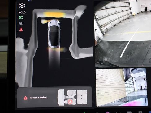 Used 2023 Tesla Model 3 Standard Range image 20