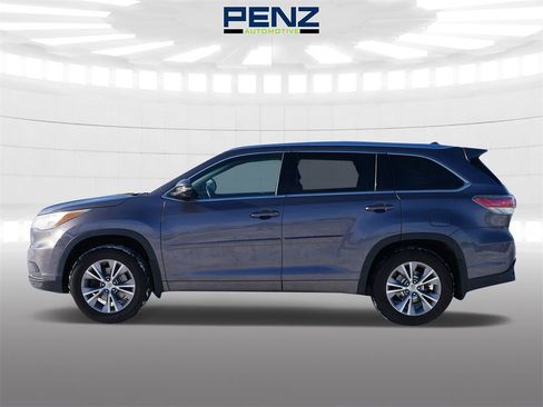 Used 2015 Toyota Highlander XLE image 4