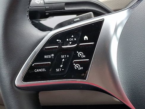 Used 2025 Mercedes-Benz CLA 250 4MATIC image 23