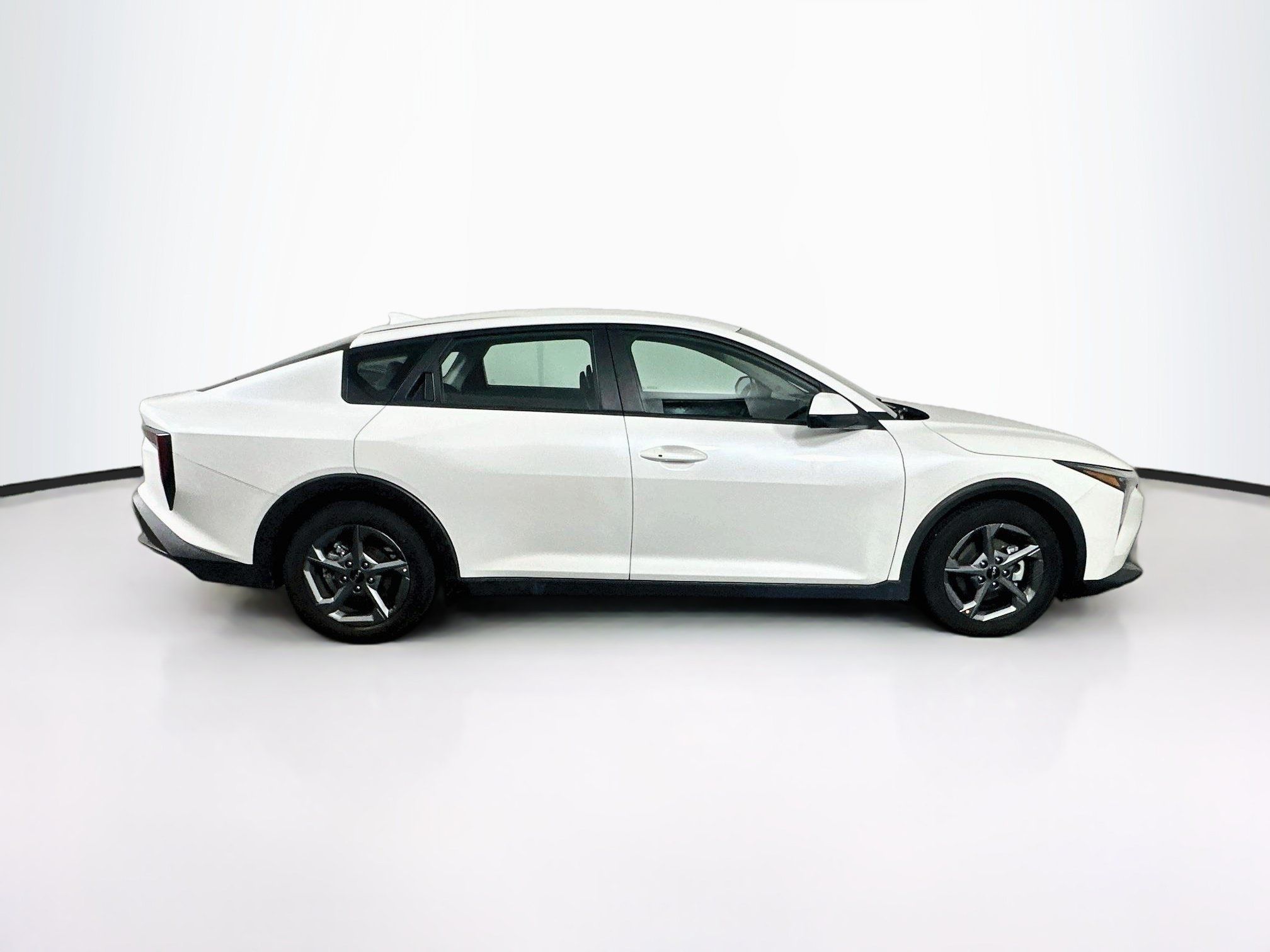Used 2025 Kia K4 FWD image 10