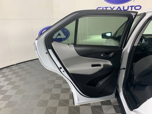 Used 2023 Chevrolet Equinox LT w/ Driver Convenience Package image 30