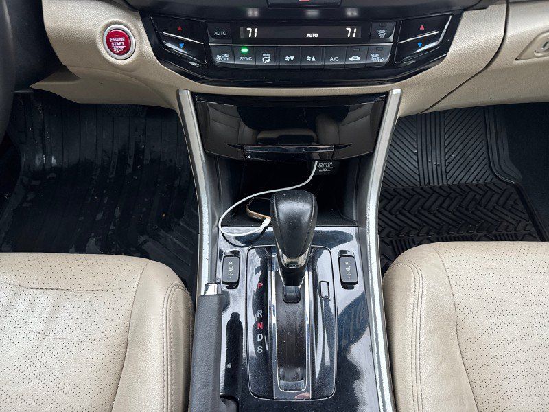 Used 2017 Honda Accord EX-L image 23