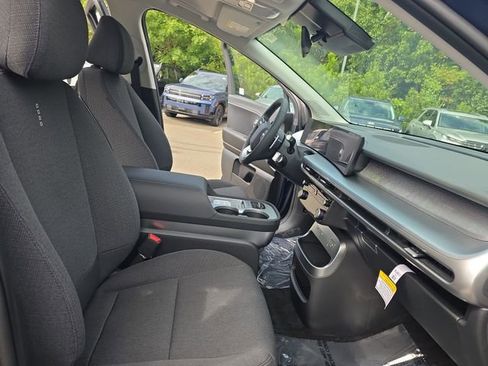 New 2026 Hyundai Ioniq 9 SE image 18