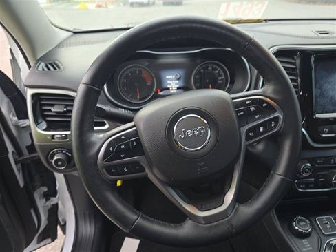 Used 2019 Jeep Cherokee Limited w/ Luxury Group AWD/4WD image 13