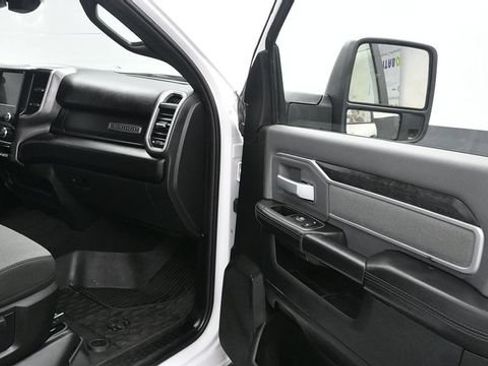 Used 2023 RAM 2500 Big Horn w/ Level 1 Equipment Group AWD/4WD image 13