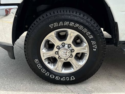 Used 2024 RAM 2500 Big Horn AWD/4WD image 4