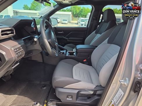 Used 2026 Toyota Tacoma TRD Off-Road AWD/4WD image 9