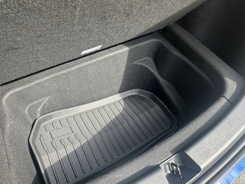 Used 2023 Tesla Model Y 2WD image 62