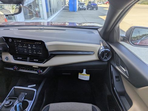 New 2026 Chevrolet Equinox ACTIV w/ Convenience Package III image 4