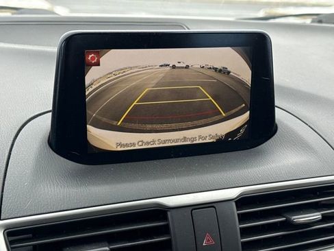 Used 2017 MAZDA MAZDA3 Touring image 24