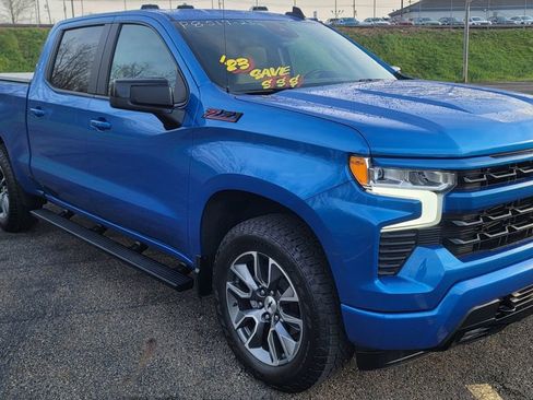 Used 2023 Chevrolet Silverado 1500 RST w/ Convenience Package II image 2