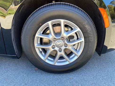 New 2026 Chrysler Voyager LX image 32