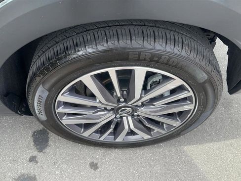 Used 2021 Nissan Kicks SR FWD image 23