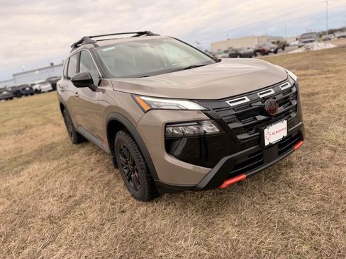 New 2026 Nissan Rogue SV w/ Rock Creek Premium Package image 3