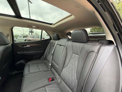 Used 2023 Buick Envision Avenir AWD/4WD image 25